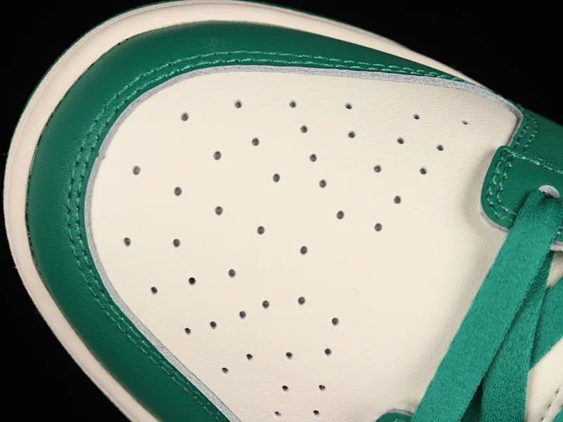 All Categories Nk SB Dunk Series Nk SB Dunk Low Low-top Sneakers Nk SB Dunk Low "Lottery" Heineken Color SB Smashed Backboard Fashion Casual Sneakers DR9654-100